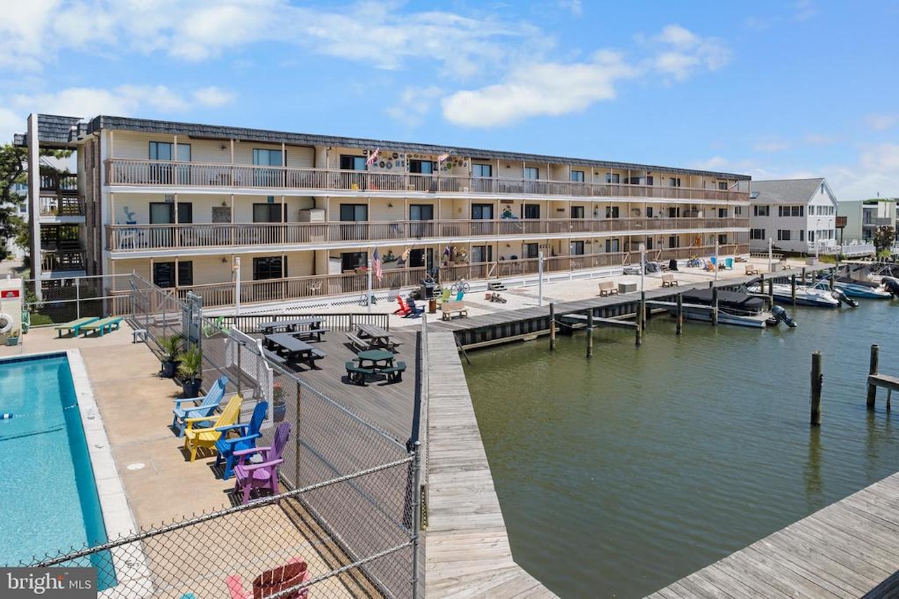 Windward Landing Sou Real Estate for Sale - 170 Captains Quarters Rd #201 in Ocean City Photo 6