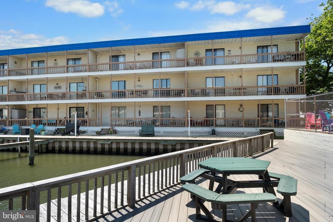 Windward Landing Sou Real Estate for Sale - 170 Captains Quarters Rd #201 in Ocean City Photo 9