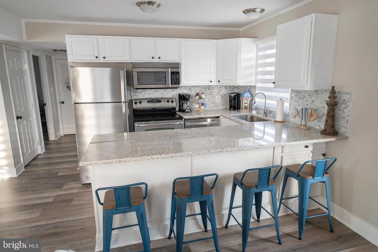 Windward Landing Sou Real Estate for Sale - 170 Captains Quarters Rd #201 in Ocean City Photo 19