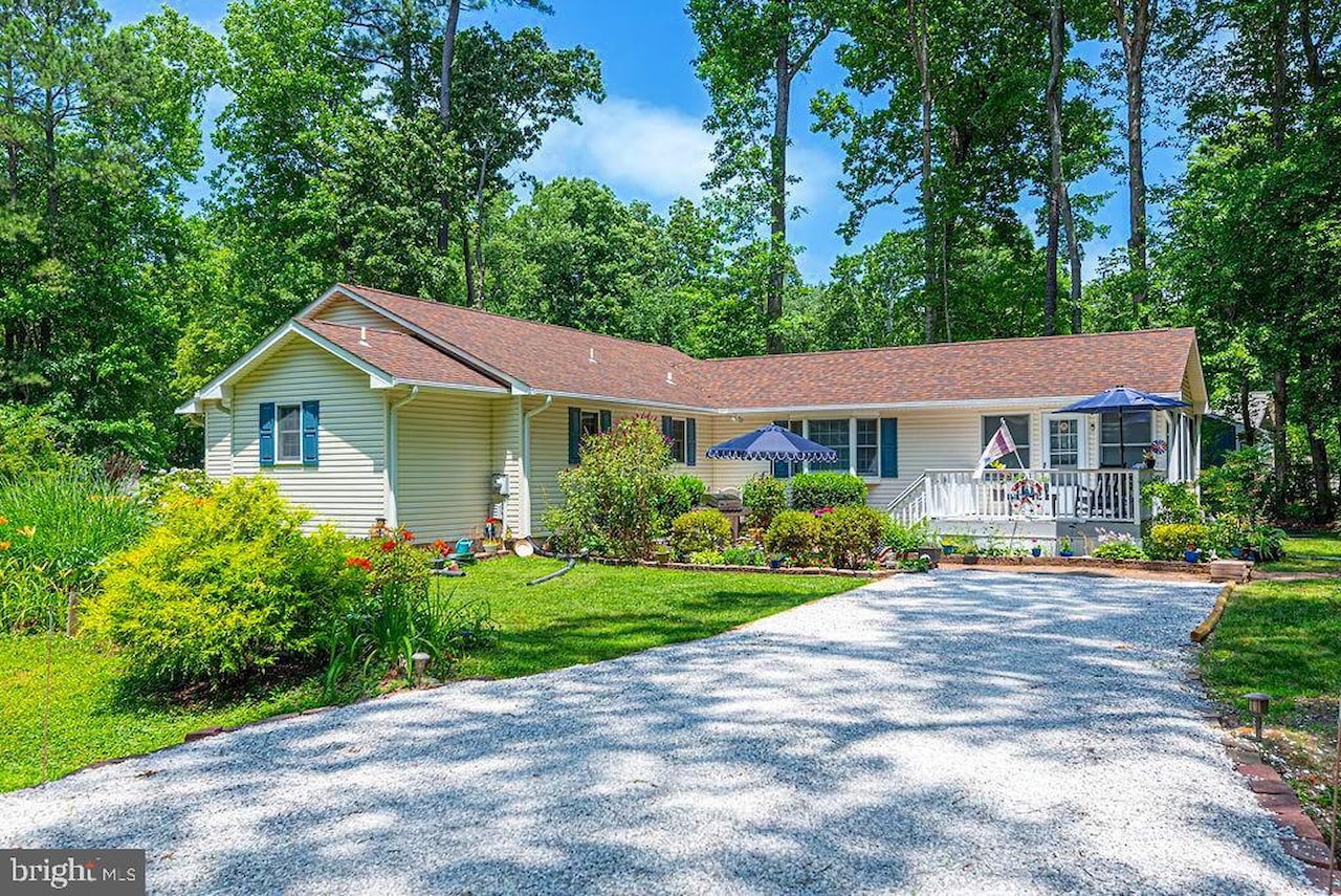  Real Estate for Sale - 151 Sandyhook Rd in Ocean Pines Photo 3
