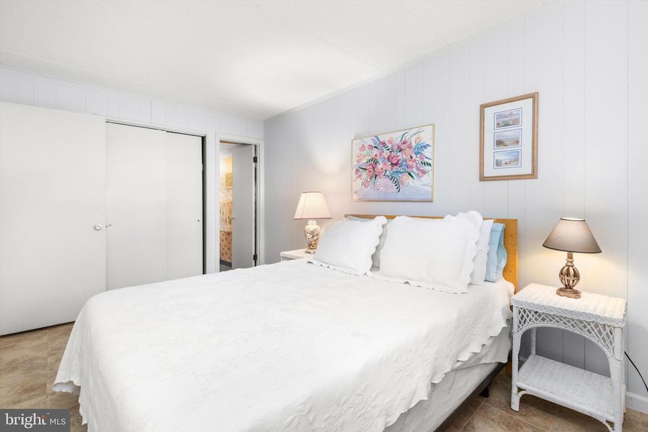 Watergate I (135Th St.) Real Estate for Sale - 10 135th St #106 in Ocean City Photo 5