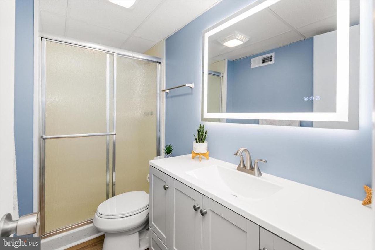 Watergate I (135Th St.) Real Estate for Sale - 10 135th St #106 in Ocean City Photo 4