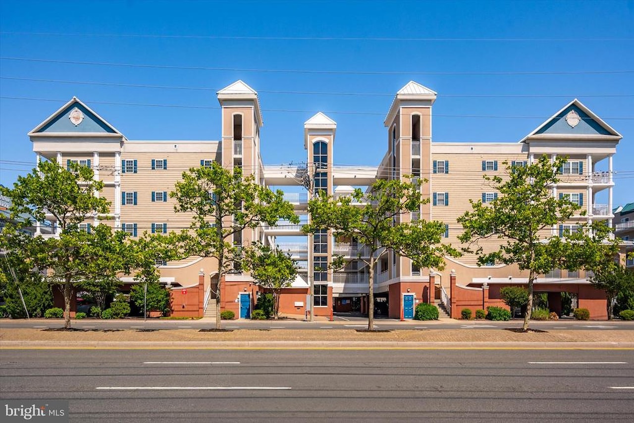 Seaside Retreat Real Estate for Sale - 13700 Coastal Hwy #202 in Ocean City Photo 49