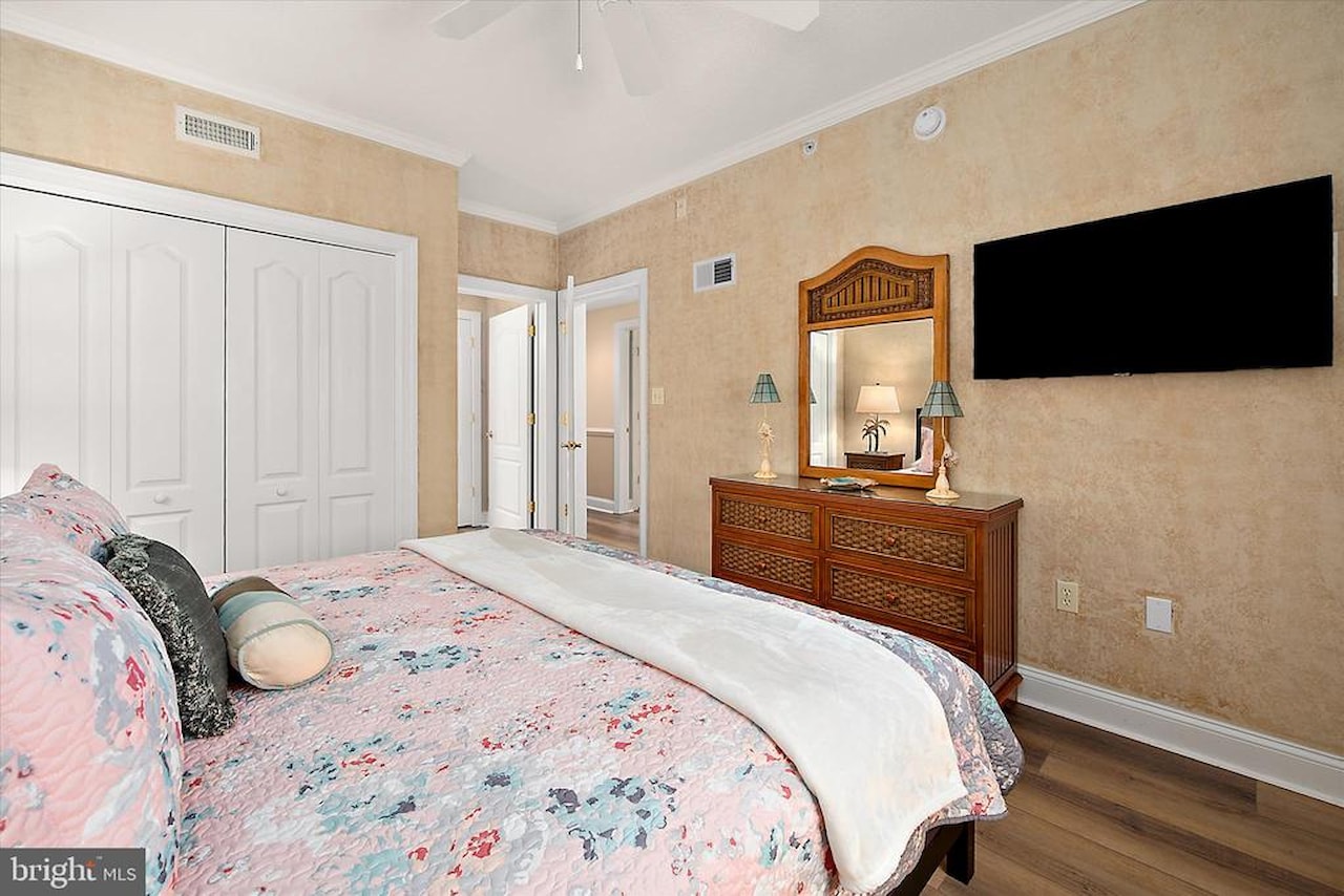 Seaside Retreat Real Estate for Sale - 13700 Coastal Hwy #202 in Ocean City Photo 27