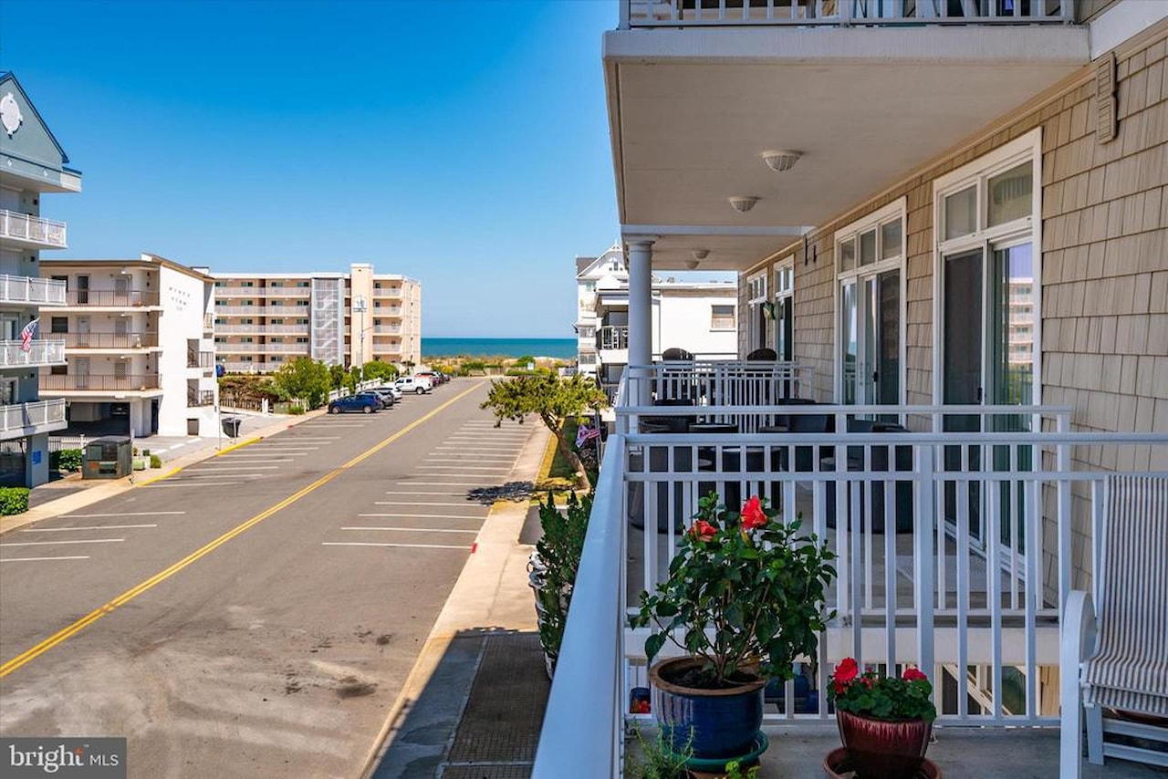 Seaside Retreat Real Estate for Sale - 13700 Coastal Hwy #202 in Ocean City Photo 38
