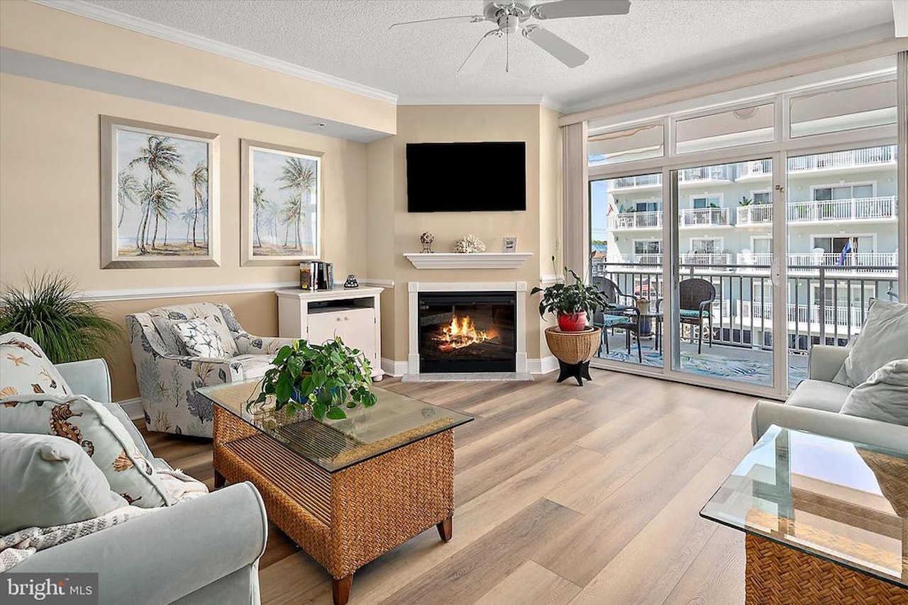 Seaside Retreat Real Estate for Sale - 13700 Coastal Hwy #202 in Ocean City Photo 6