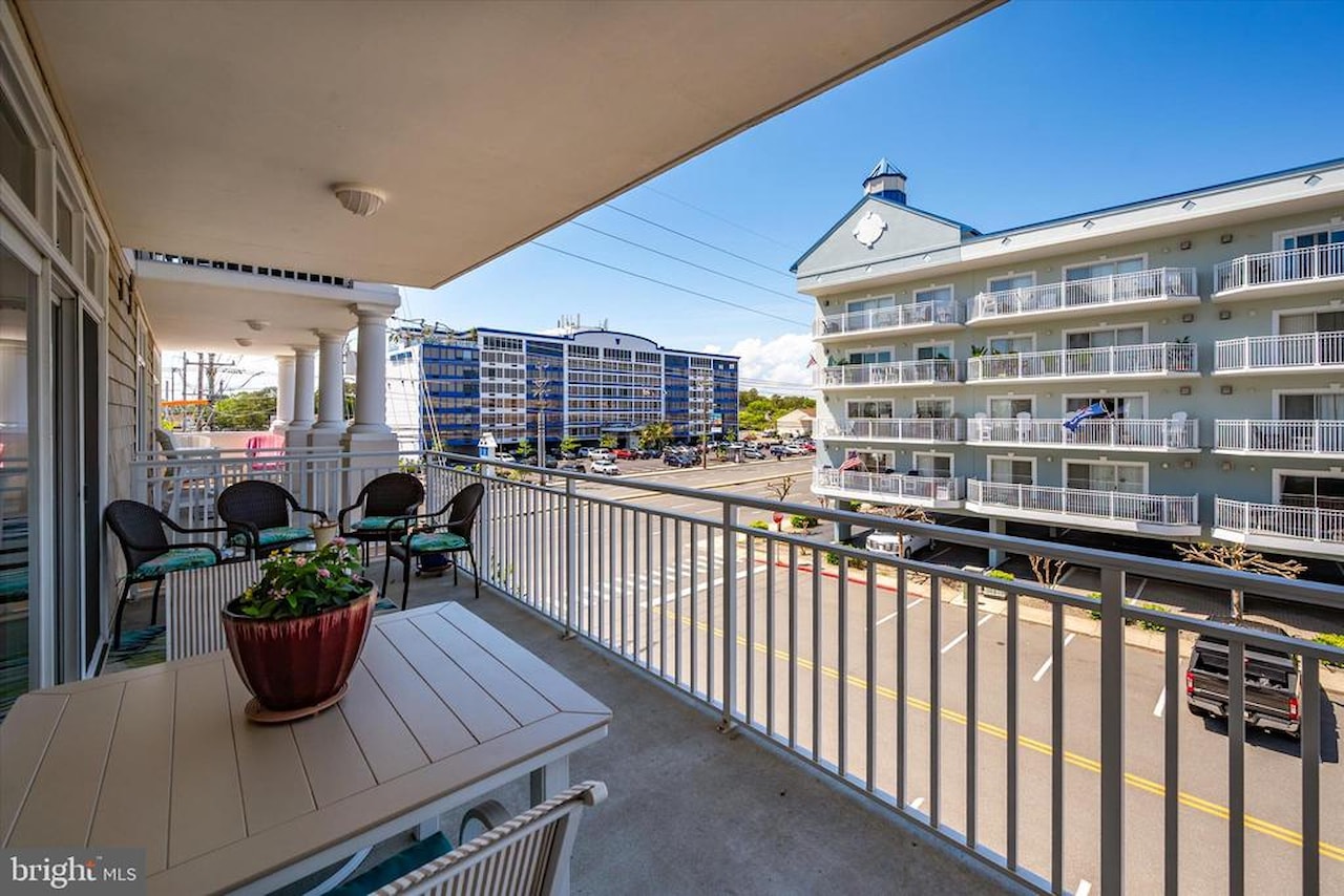 Seaside Retreat Real Estate for Sale - 13700 Coastal Hwy #202 in Ocean City Photo 39