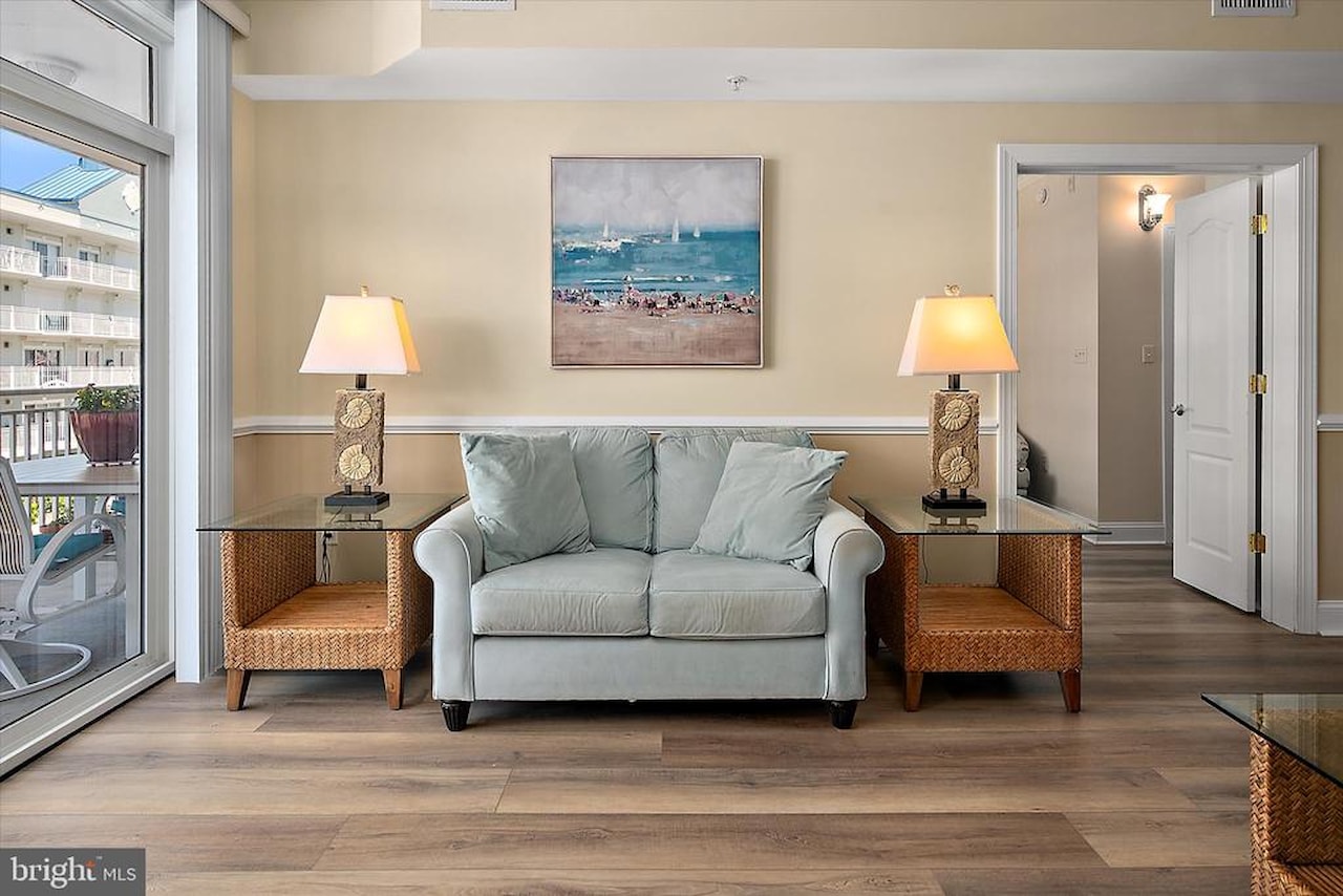 Seaside Retreat Real Estate for Sale - 13700 Coastal Hwy #202 in Ocean City Photo 7