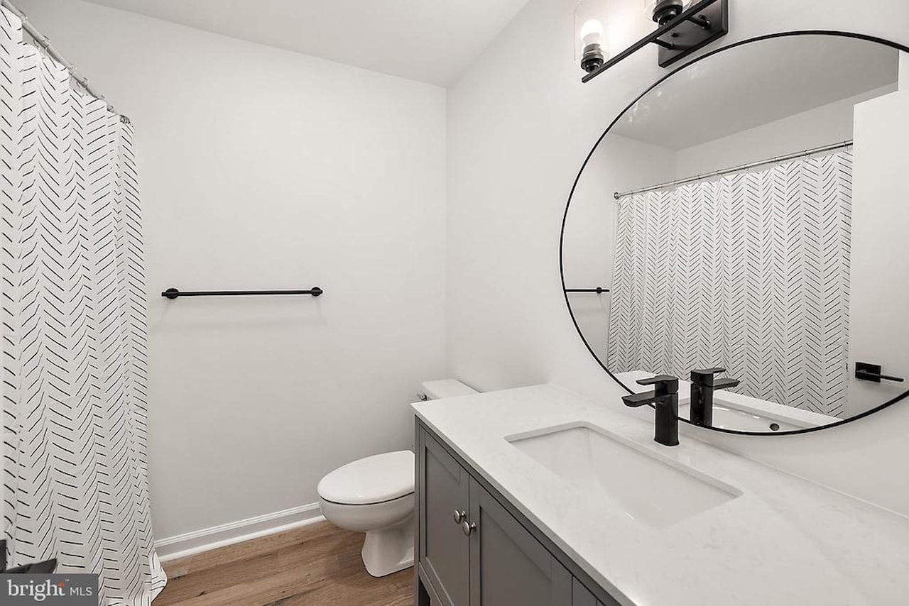  Real Estate for Sale - 302 Franklin Ave in Berlin Photo 20