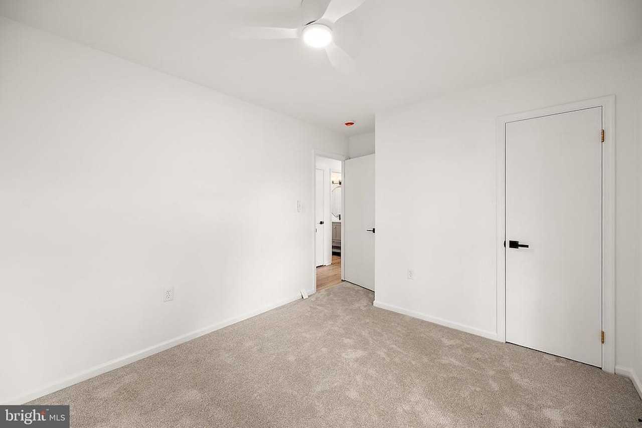  Real Estate for Sale - 302 Franklin Ave in Berlin Photo 23