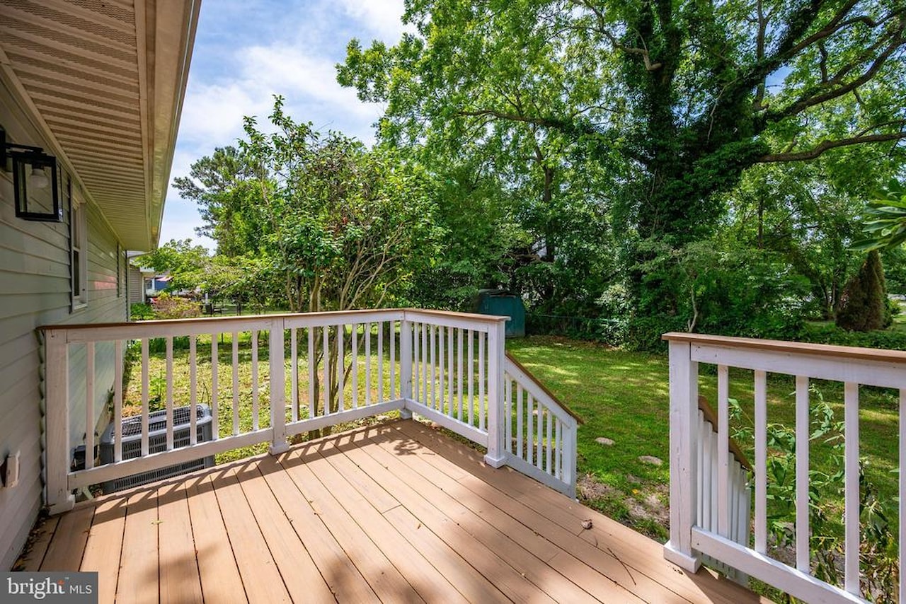  Real Estate for Sale - 302 Franklin Ave in Berlin Photo 26