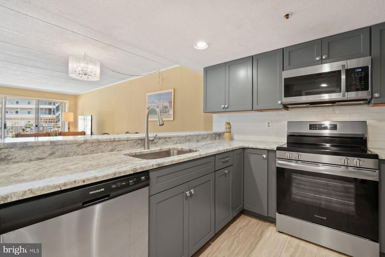 Tritons Trumpet Real Estate for Sale - 7901 Coastal Hwy #C10303 in Ocean City Photo 2