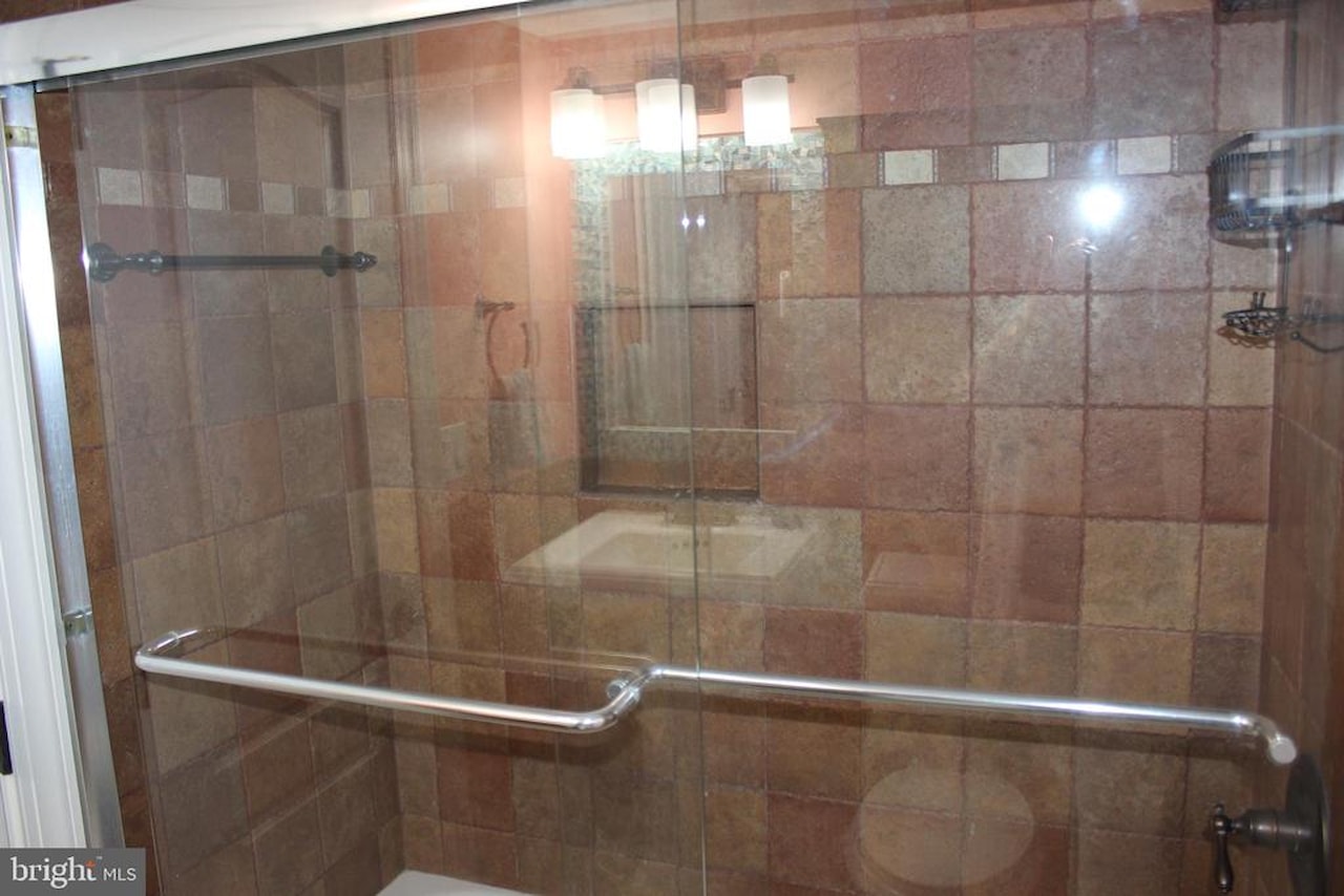 Polynesian Real Estate for Sale - 301 Atlantic Ave #406 in Ocean City Photo 34