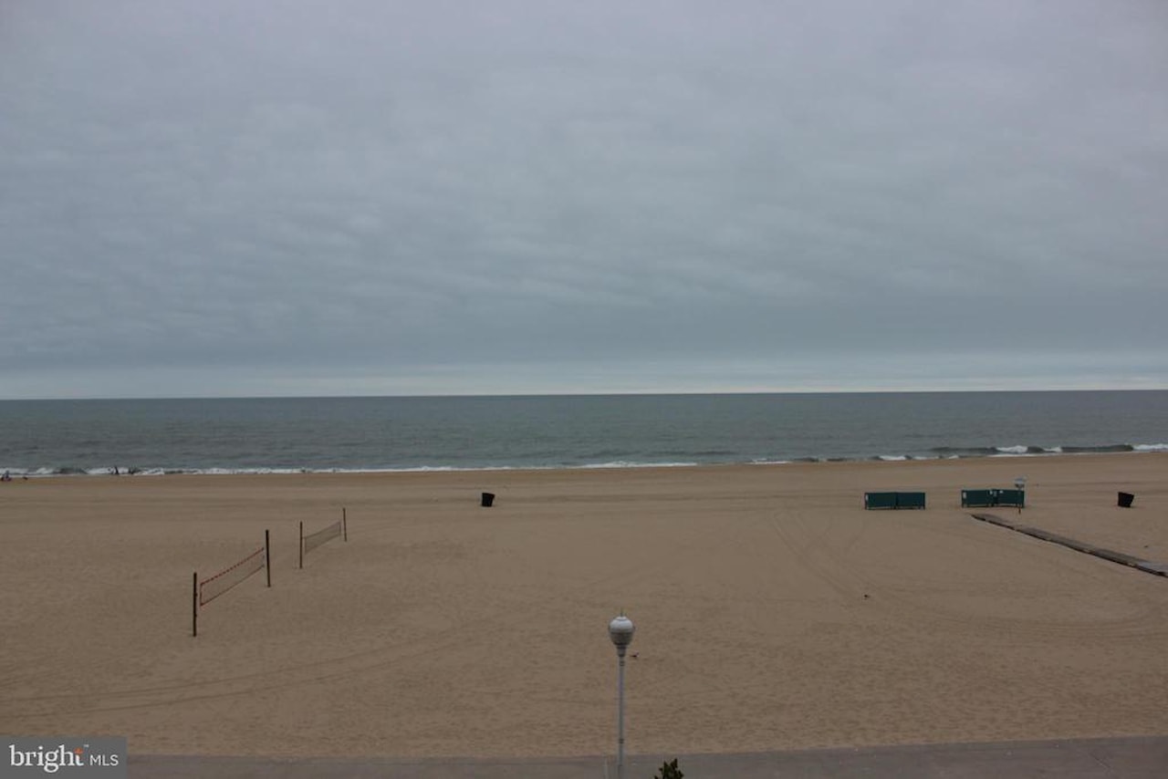 Polynesian Real Estate for Sale - 301 Atlantic Ave #406 in Ocean City Photo 52