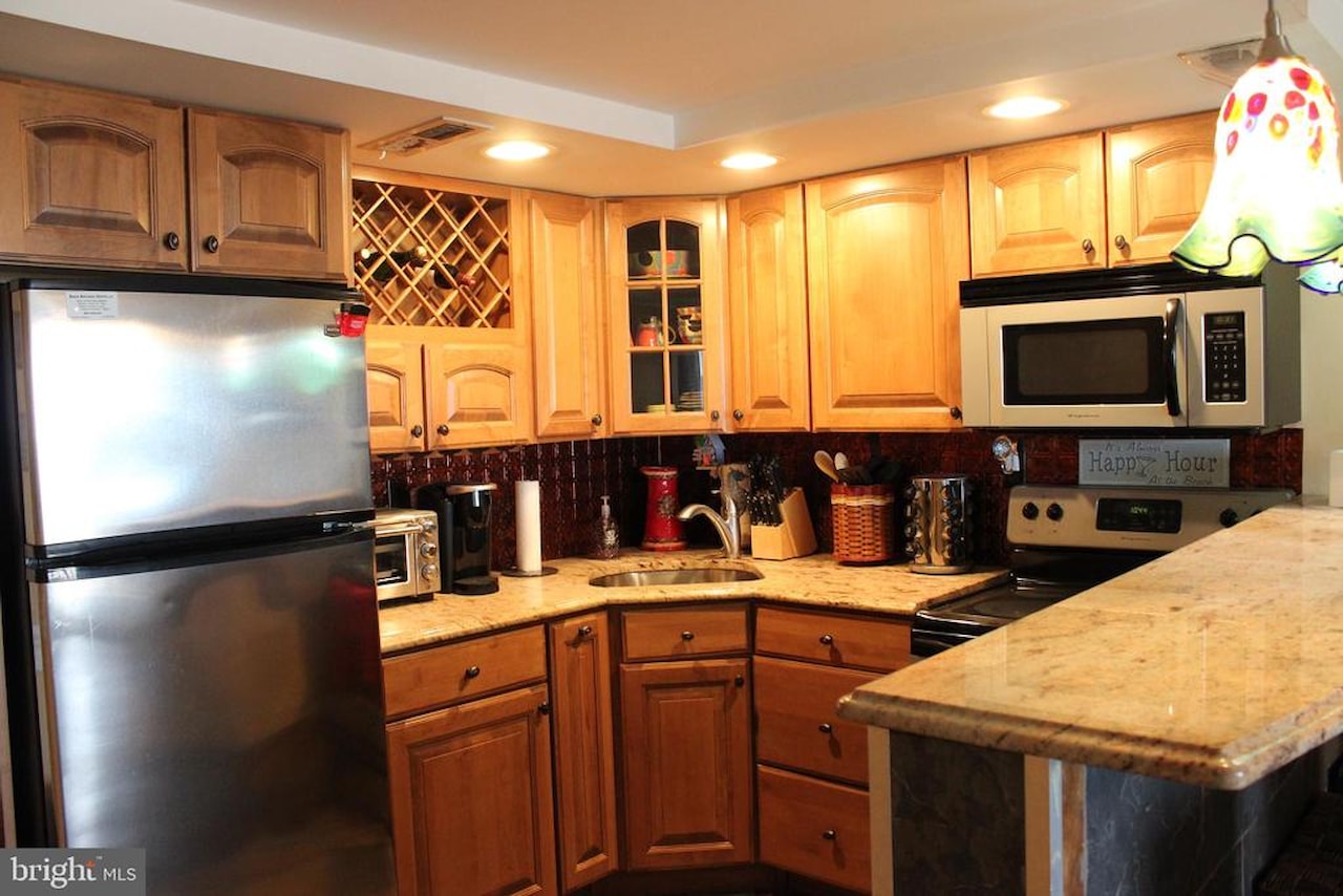 Polynesian Real Estate for Sale - 301 Atlantic Ave #406 in Ocean City Photo 11
