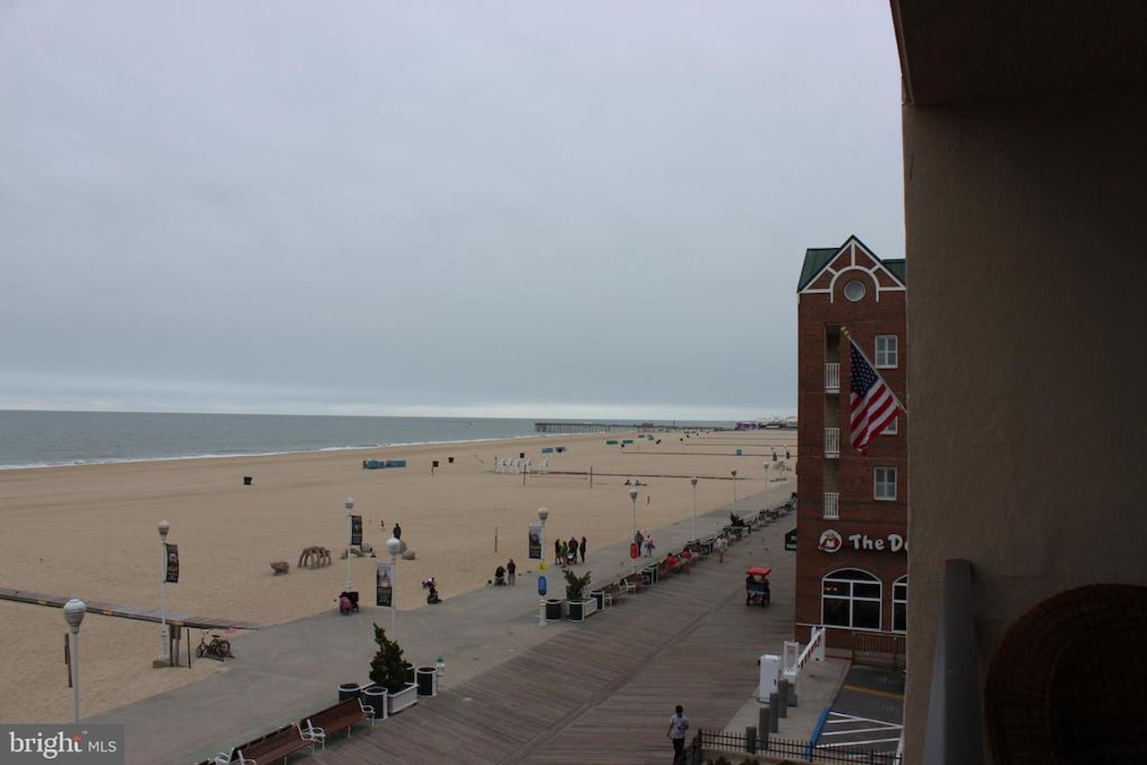 Polynesian Real Estate for Sale - 301 Atlantic Ave #406 in Ocean City Photo 41