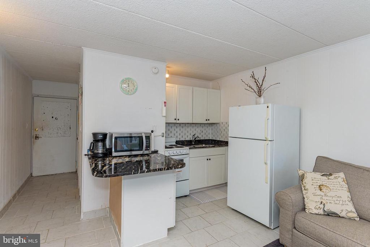 Sea Harbor Real Estate for Sale - 12808 Coastal Hwy #203 in Ocean City Photo 8