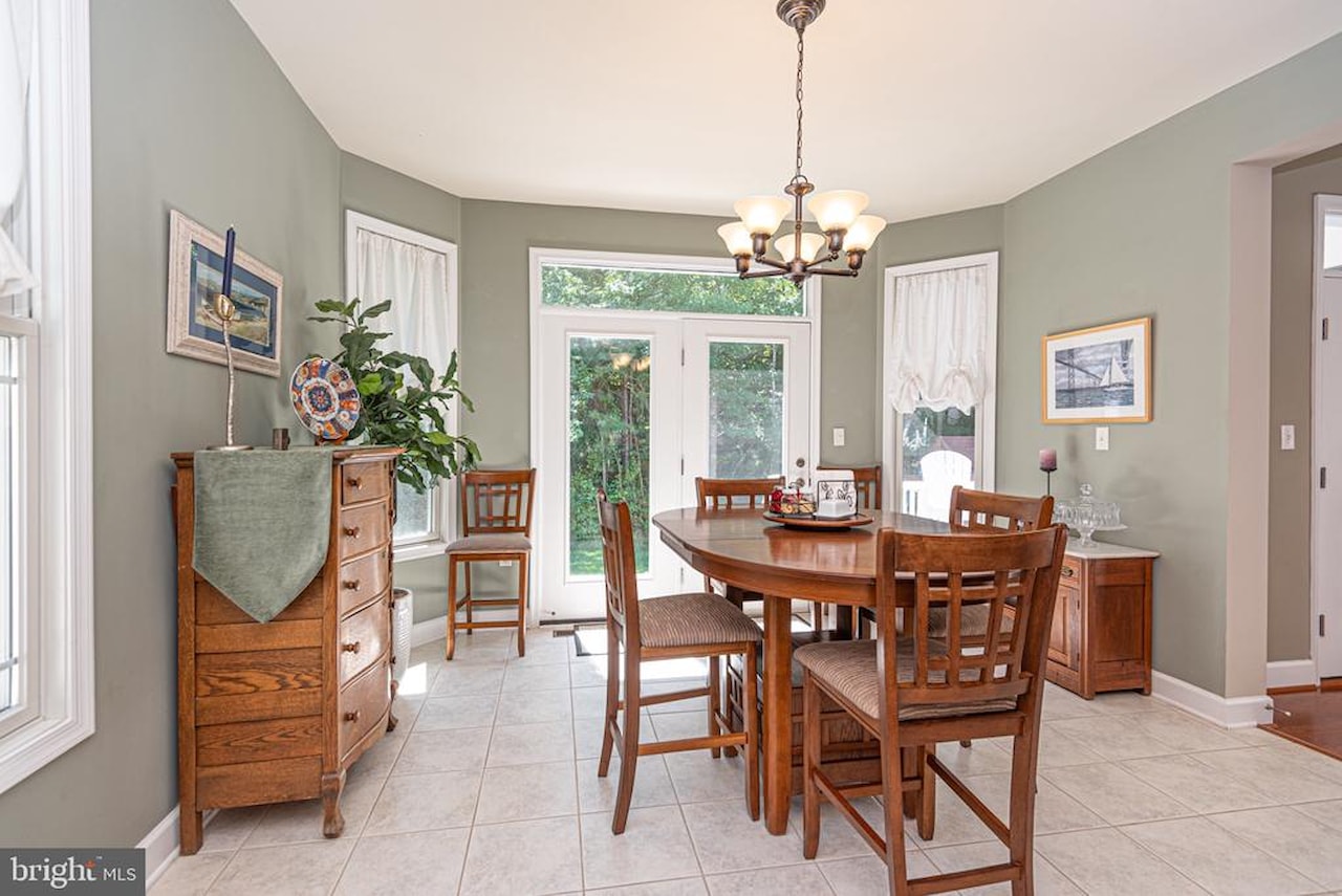  Real Estate for Sale - 11752 Maid At Arms Ln in Berlin Photo 13