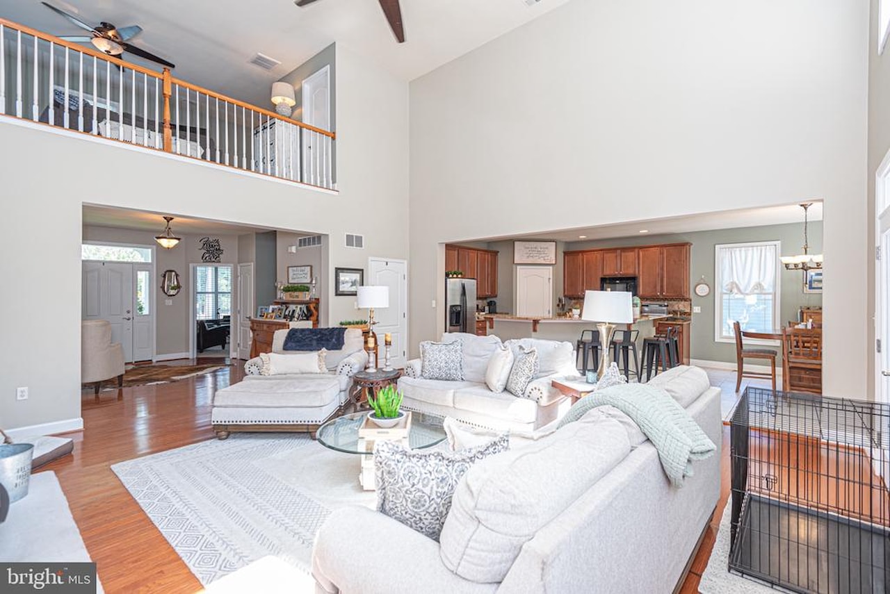  Real Estate for Sale - 11752 Maid At Arms Ln in Berlin Photo 18