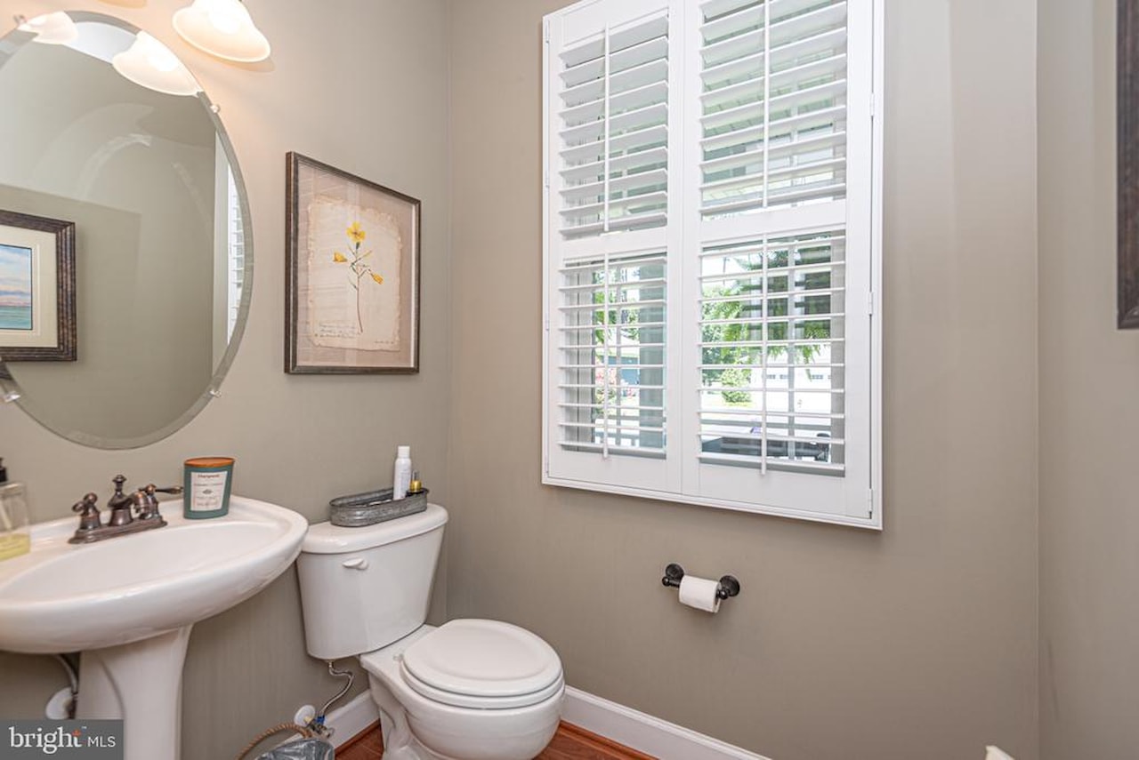  Real Estate for Sale - 11752 Maid At Arms Ln in Berlin Photo 28