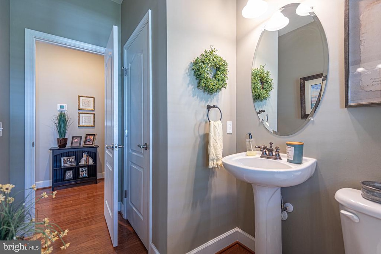  Real Estate for Sale - 11752 Maid At Arms Ln in Berlin Photo 30