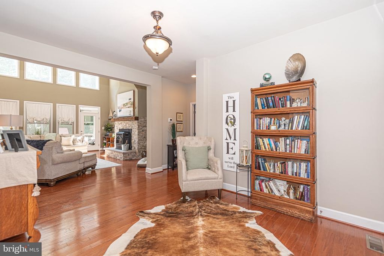  Real Estate for Sale - 11752 Maid At Arms Ln in Berlin Photo 45