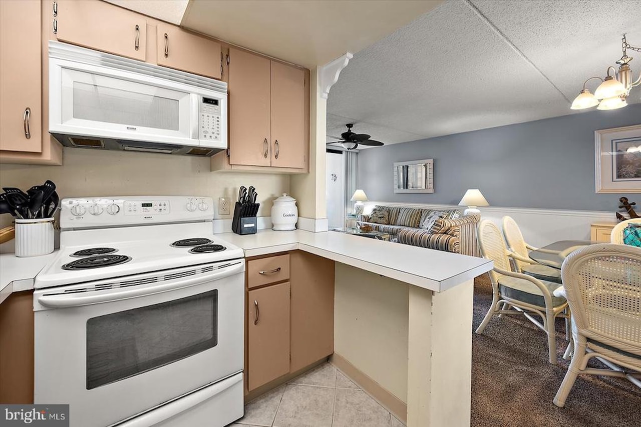 Golden Sands Real Estate for Sale - 10900 Coastal Hwy #1102 in Ocean City Photo 13