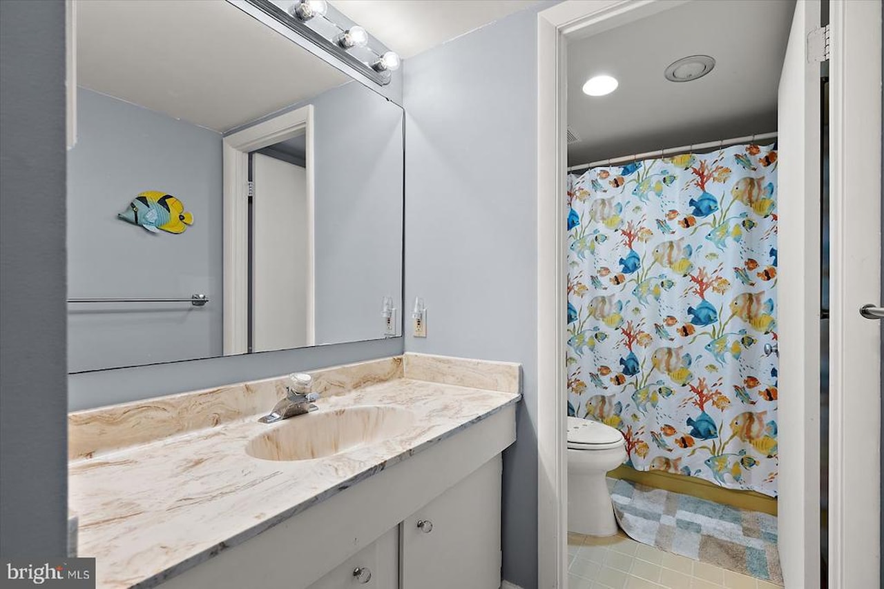 Golden Sands Real Estate for Sale - 10900 Coastal Hwy #1102 in Ocean City Photo 24