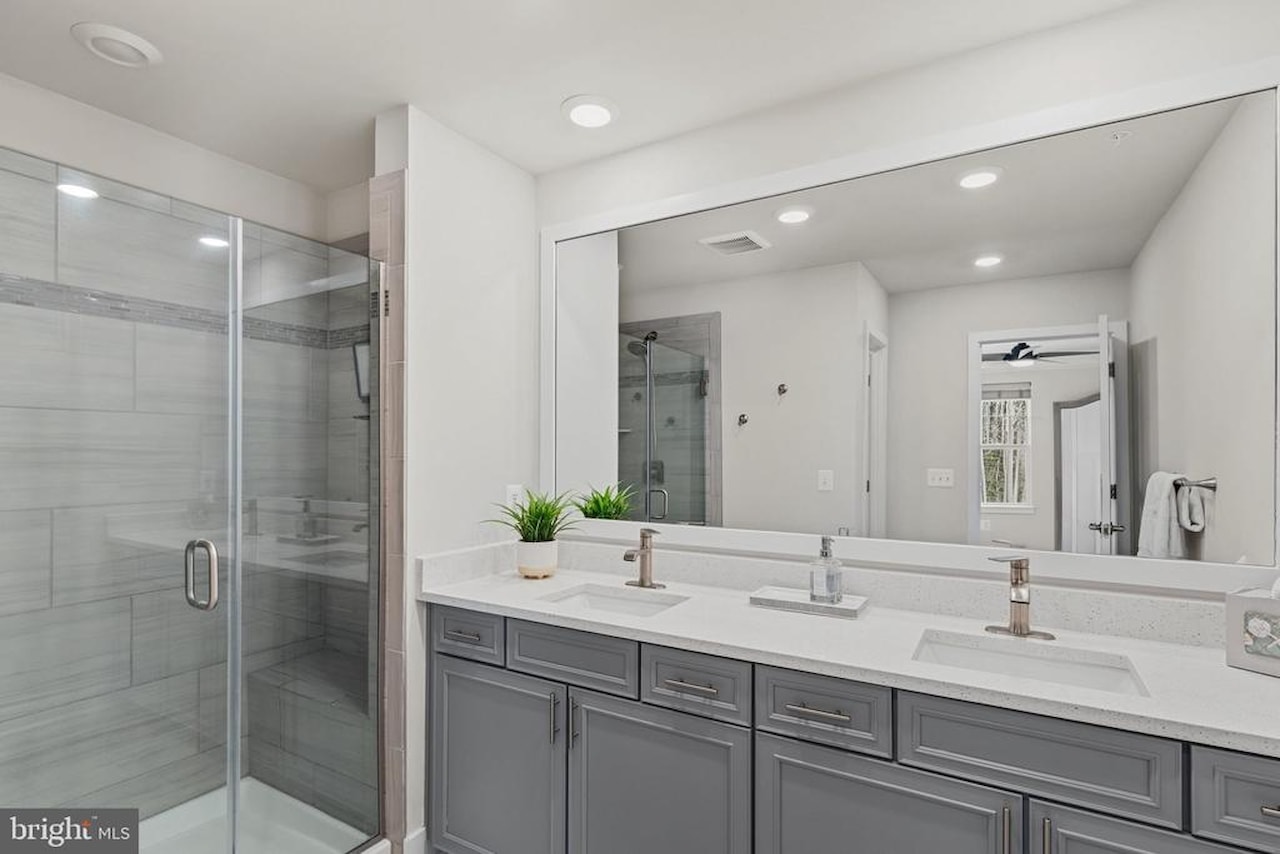  Real Estate for Sale - 12428 Sea Oaks Ln #5 in Berlin Photo 24