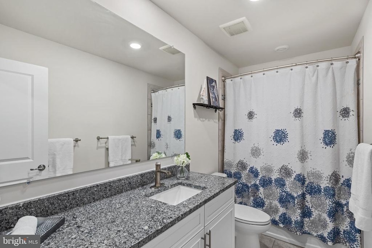  Real Estate for Sale - 12428 Sea Oaks Ln #5 in Berlin Photo 31