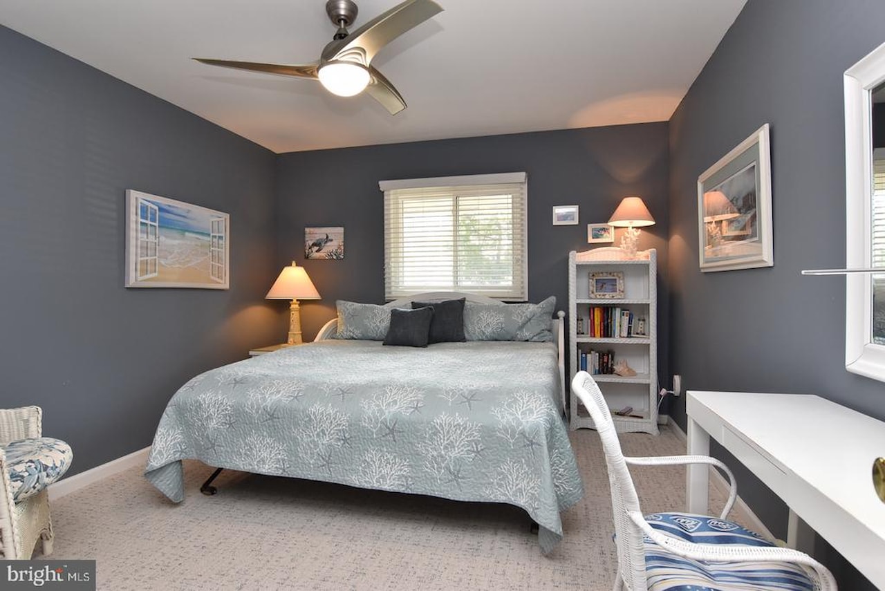 Admirals Bridge Real Estate for Sale - 40142 E North Carolina Ave in Fenwick Island Photo 5
