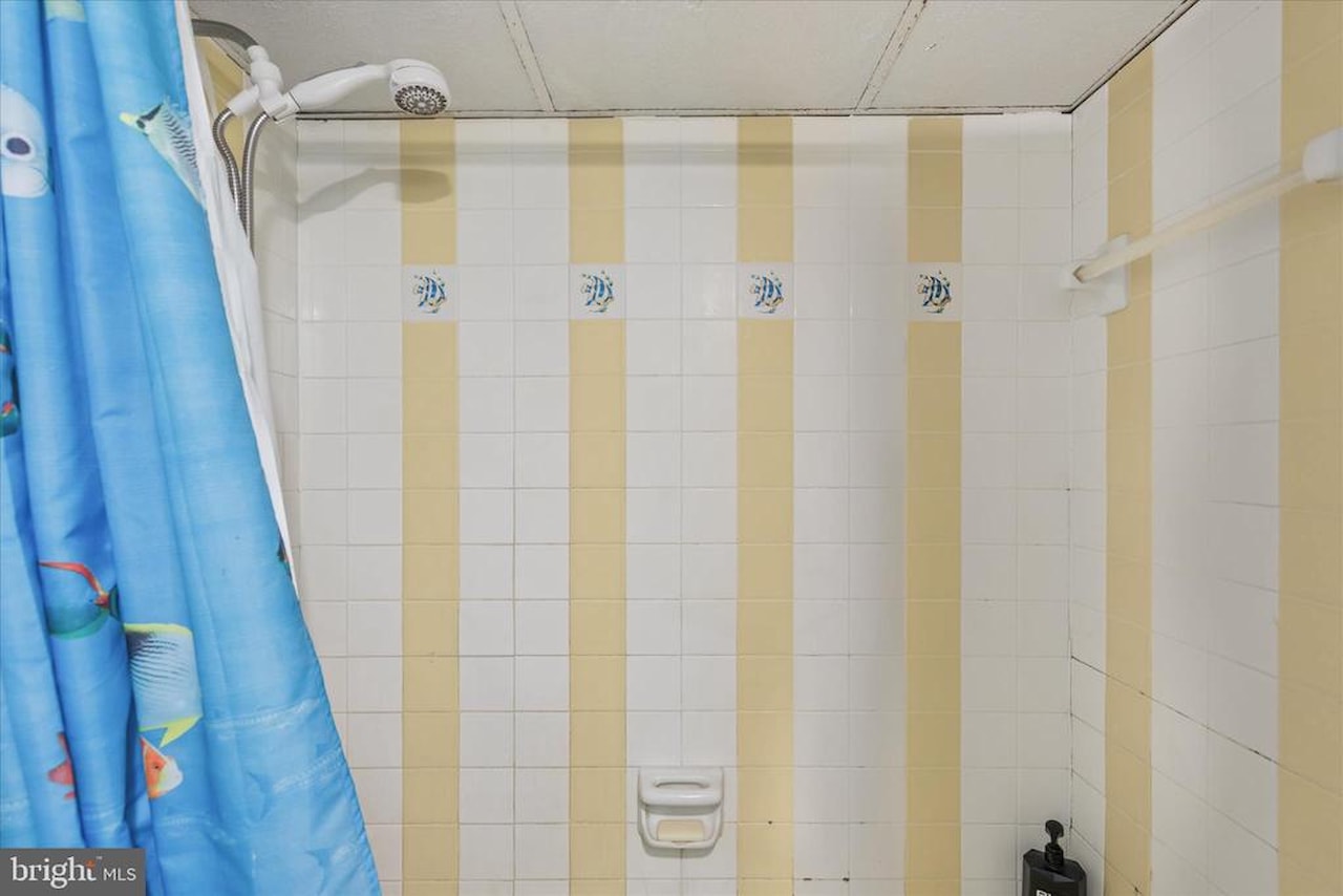 Polynesian Real Estate for Sale - 301 Atlantic Ave #504 in Ocean City Photo 40