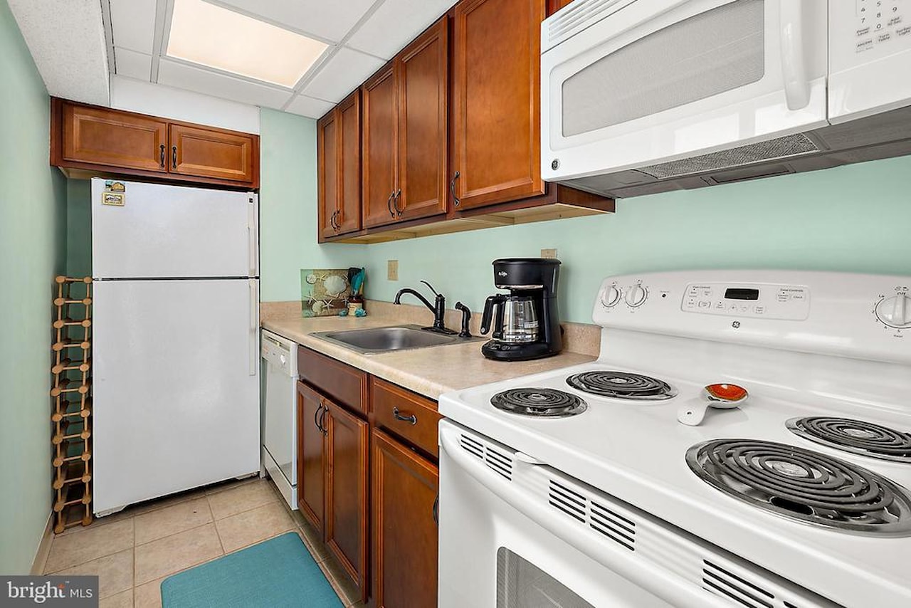 Bluewater East Real Estate for Sale - 13400 Coastal Hwy #S208 in Ocean City Photo 15
