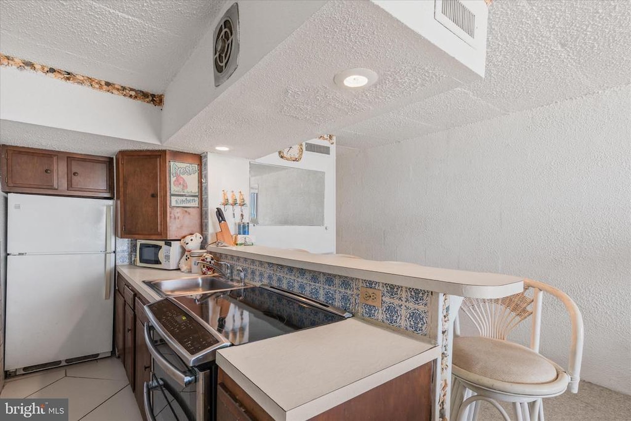 Polynesian Real Estate for Sale - 301 Atlantic Ave #504 in Ocean City Photo 26
