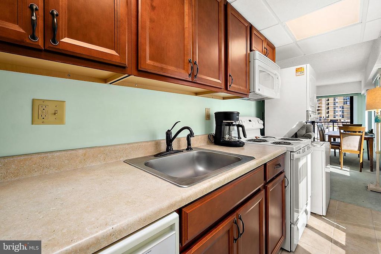 Bluewater East Real Estate for Sale - 13400 Coastal Hwy #S208 in Ocean City Photo 16