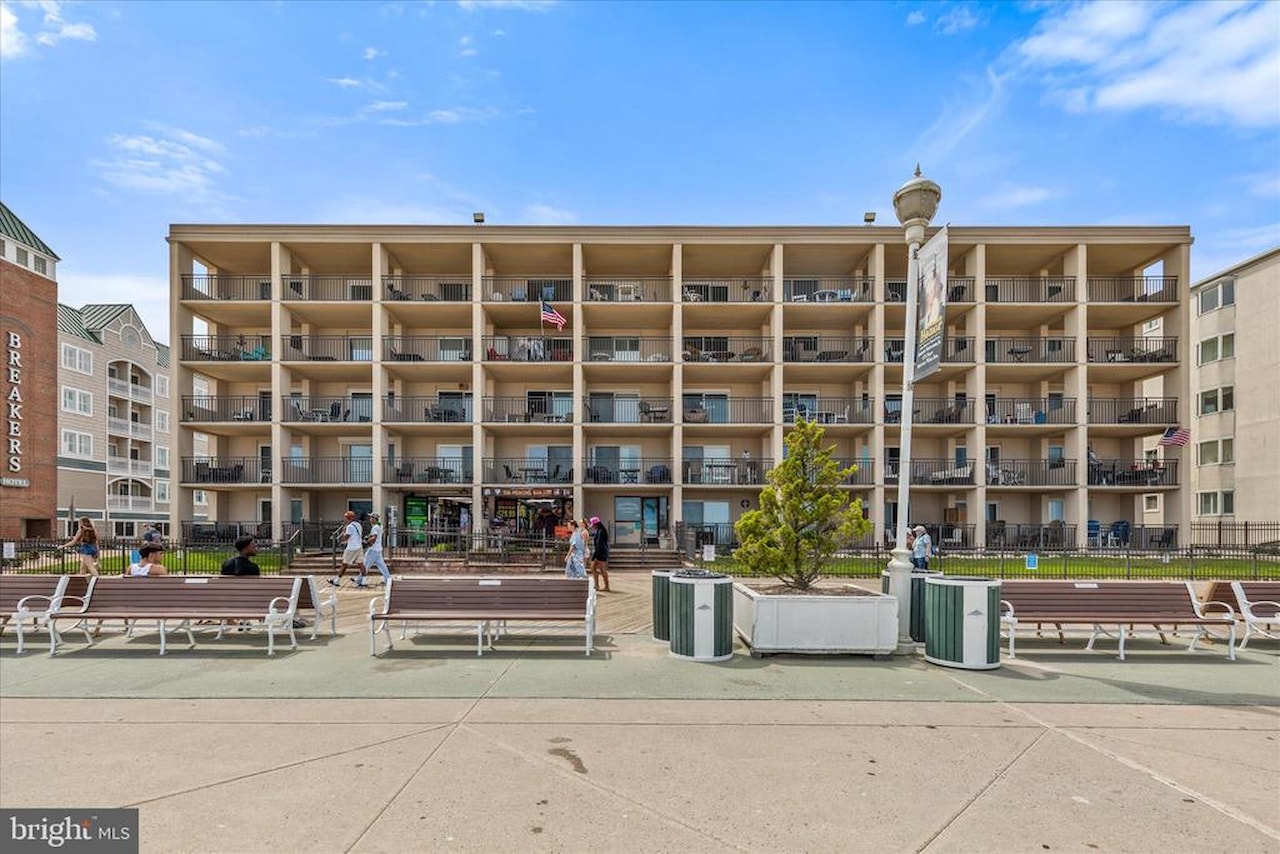 Polynesian Real Estate for Sale - 301 Atlantic Ave #504 in Ocean City Photo 6