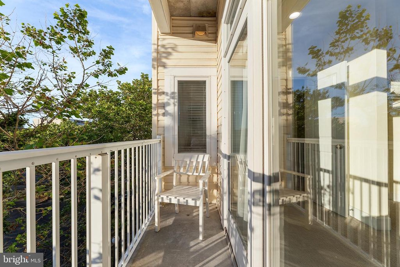 Key Largo Real Estate for Sale - 11 54th St #203 in Ocean City Photo 10
