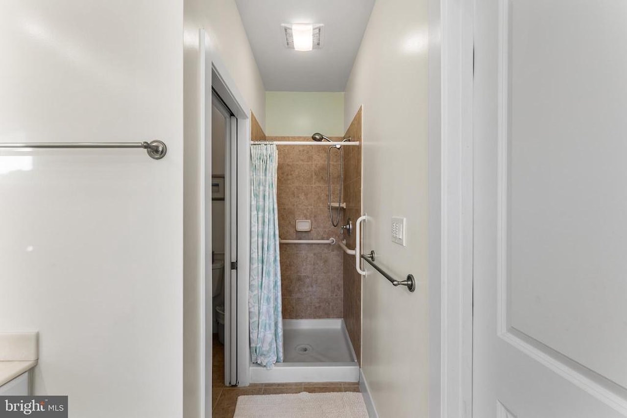 Key Largo Real Estate for Sale - 11 54th St #203 in Ocean City Photo 38