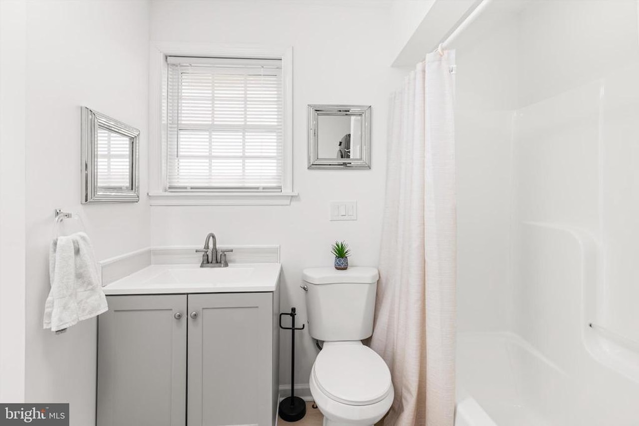  Real Estate for Sale - 10429 Brighton Rd in Ocean City Photo 25