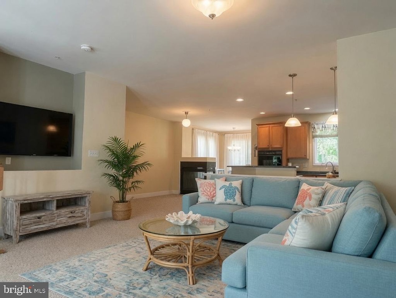Glenriddle Homeowners Associat Real Estate for Sale - 11964 W War Dancer Ln #103 in Berlin Photo 3