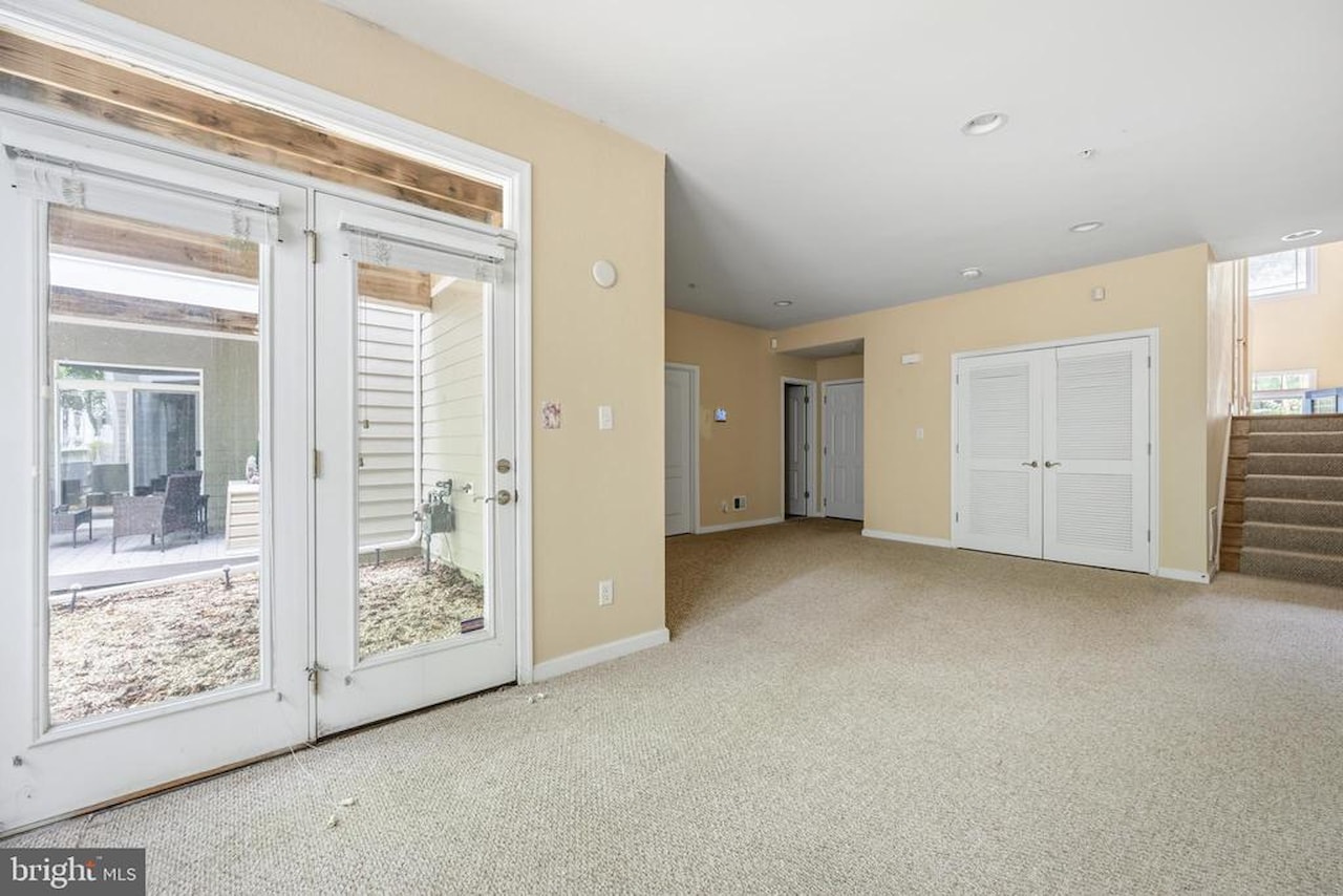 Glenriddle Homeowners Associat Real Estate for Sale - 11964 W War Dancer Ln #103 in Berlin Photo 31