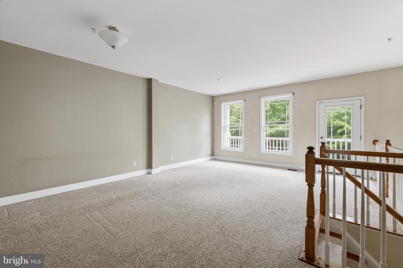 Glenriddle Homeowners Associat Real Estate for Sale - 11964 W War Dancer Ln #103 in Berlin Photo 10
