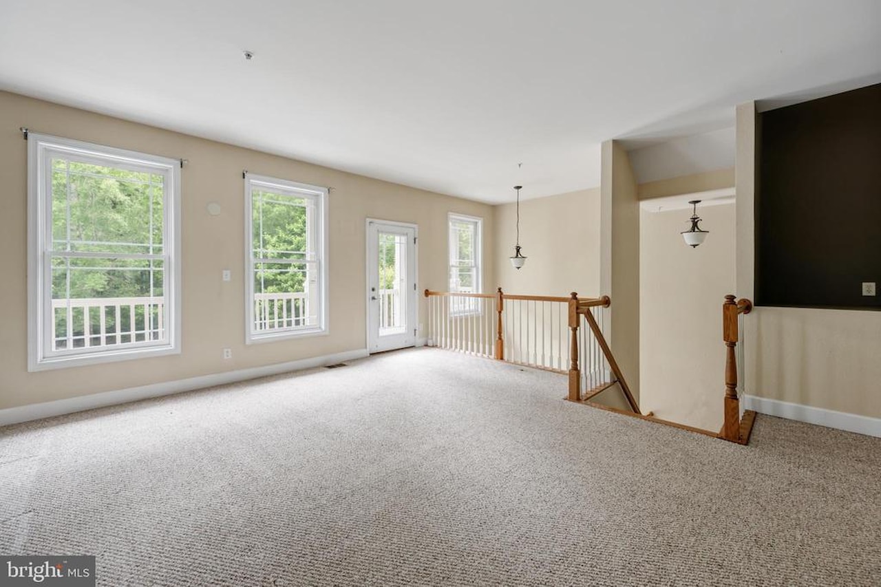 Glenriddle Homeowners Associat Real Estate for Sale - 11964 W War Dancer Ln #103 in Berlin Photo 7