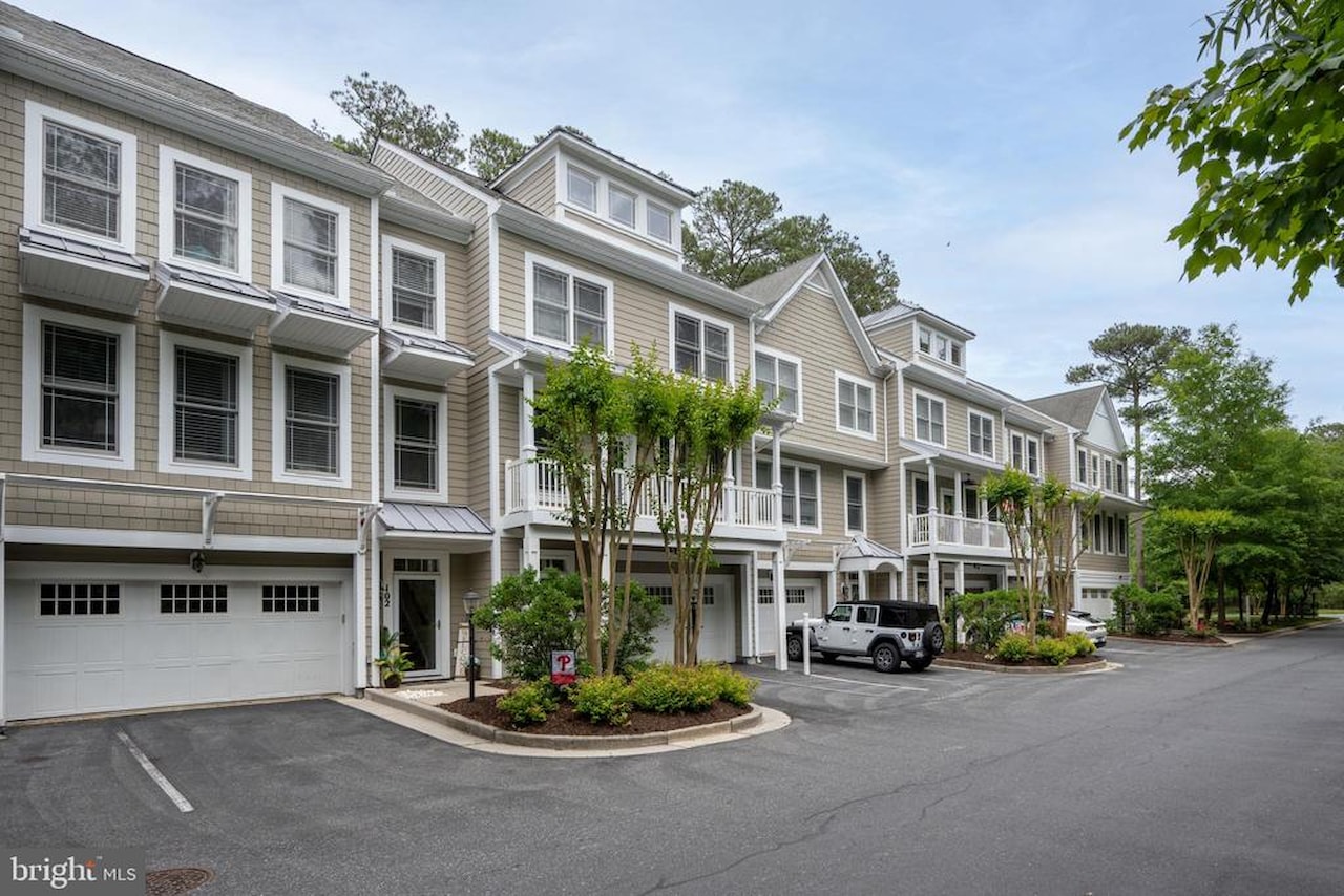 Glenriddle Homeowners Associat Real Estate for Sale - 11964 W War Dancer Ln #103 in Berlin Photo 63
