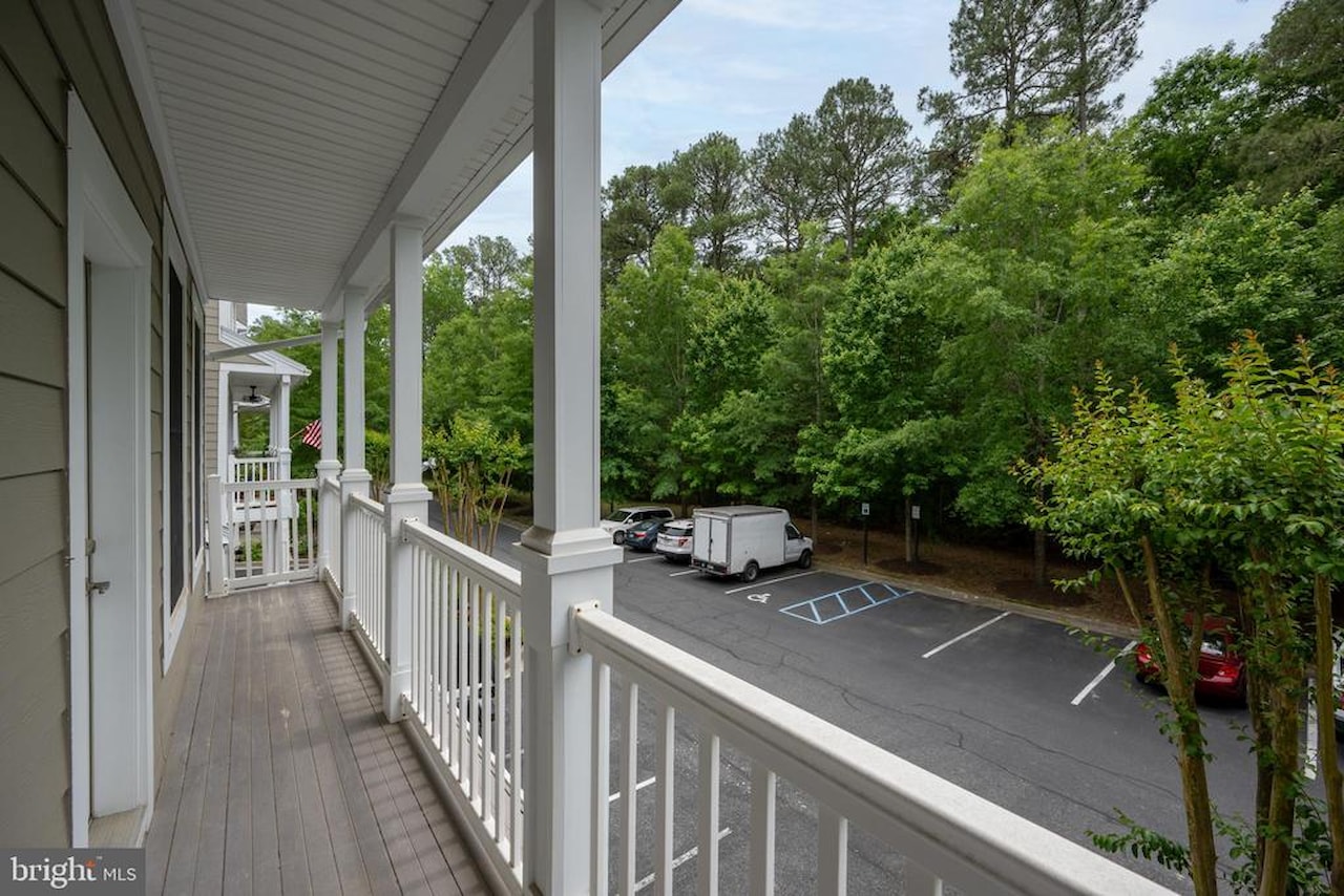 Glenriddle Homeowners Associat Real Estate for Sale - 11964 W War Dancer Ln #103 in Berlin Photo 47