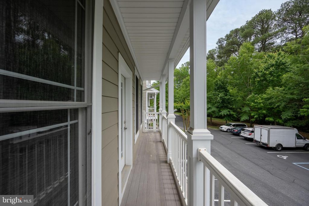 Glenriddle Homeowners Associat Real Estate for Sale - 11964 W War Dancer Ln #103 in Berlin Photo 53