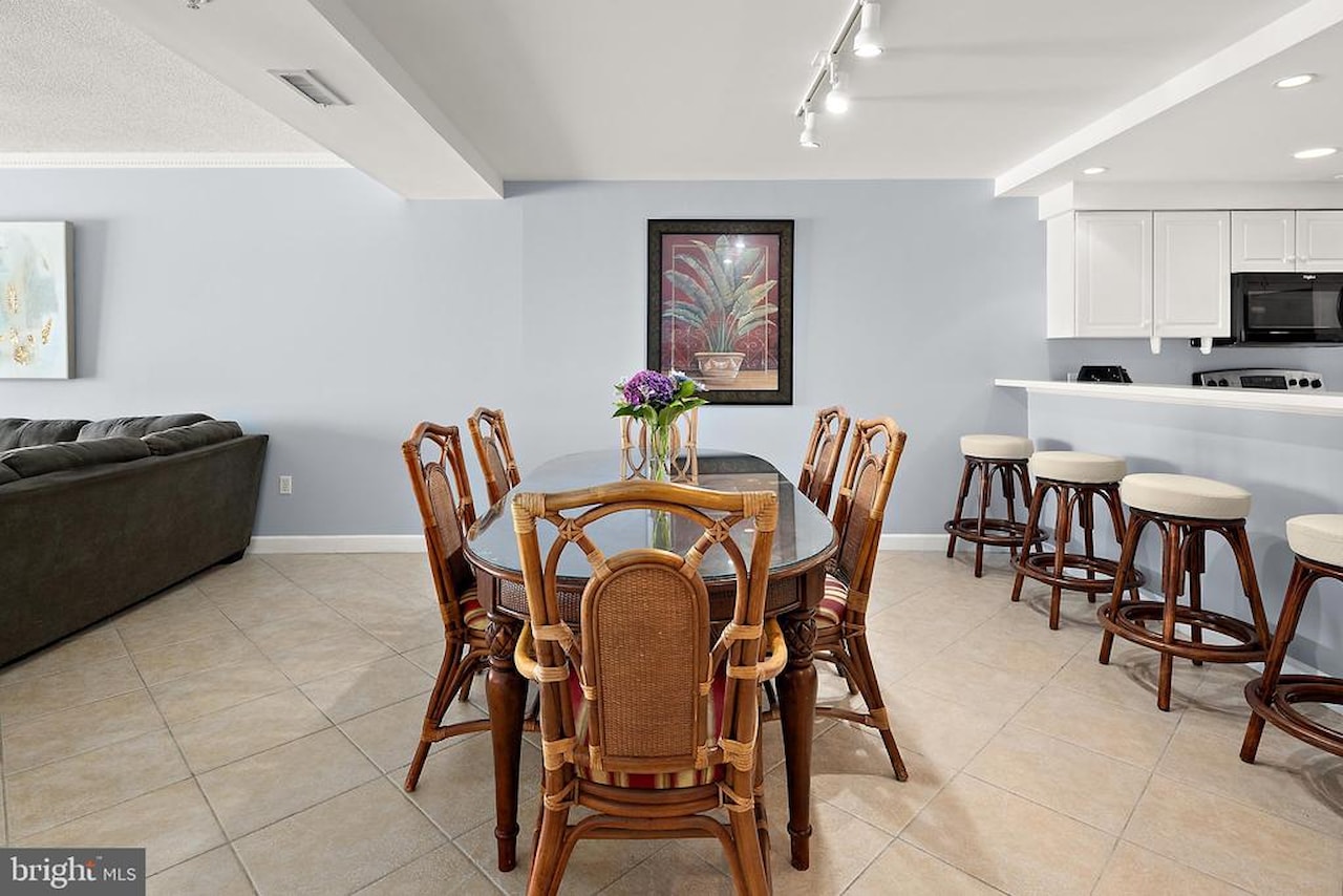 Oceans Pointe Real Estate for Sale - 1209 Atlantic Ave #302 in Ocean City Photo 21