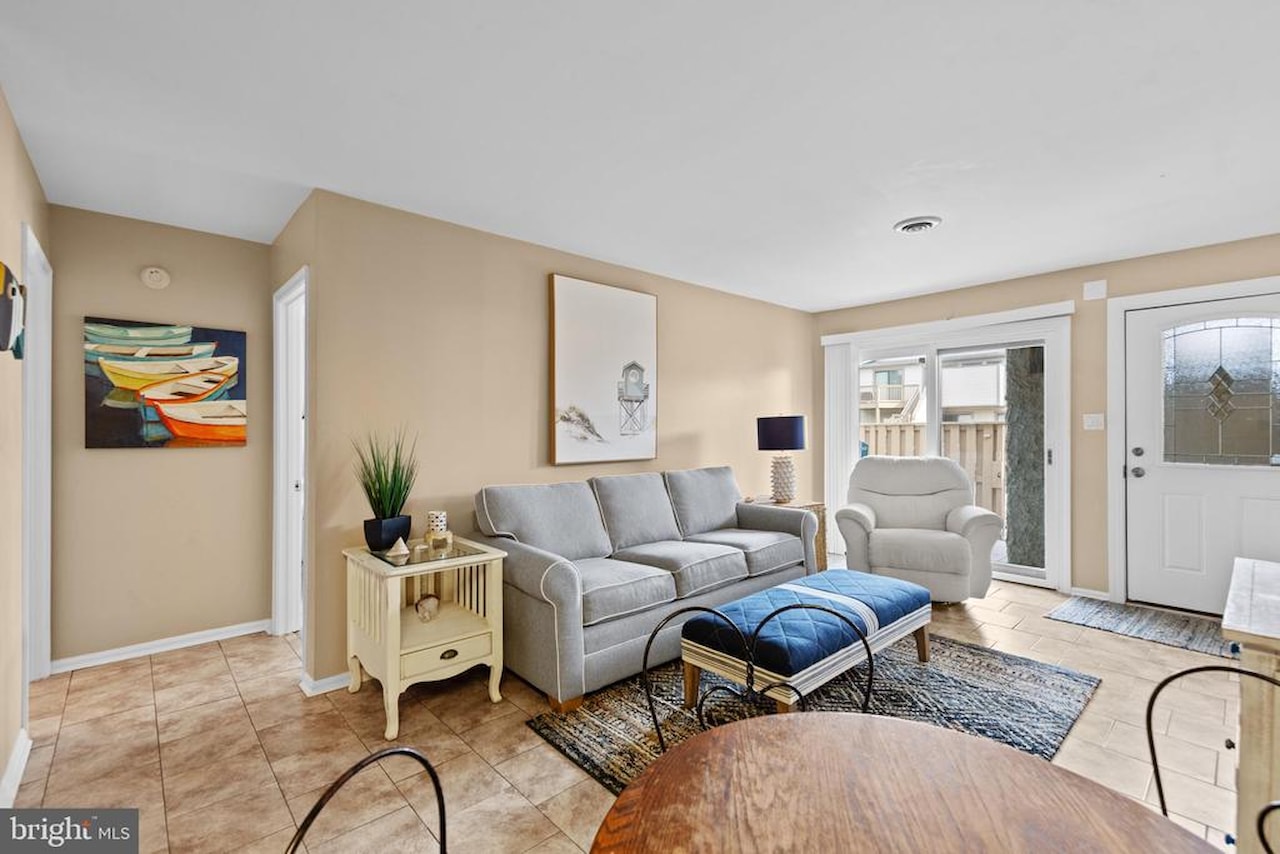 Club Ocean Villas II Real Estate for Sale - 105 120th St #18A in Ocean City Photo 4