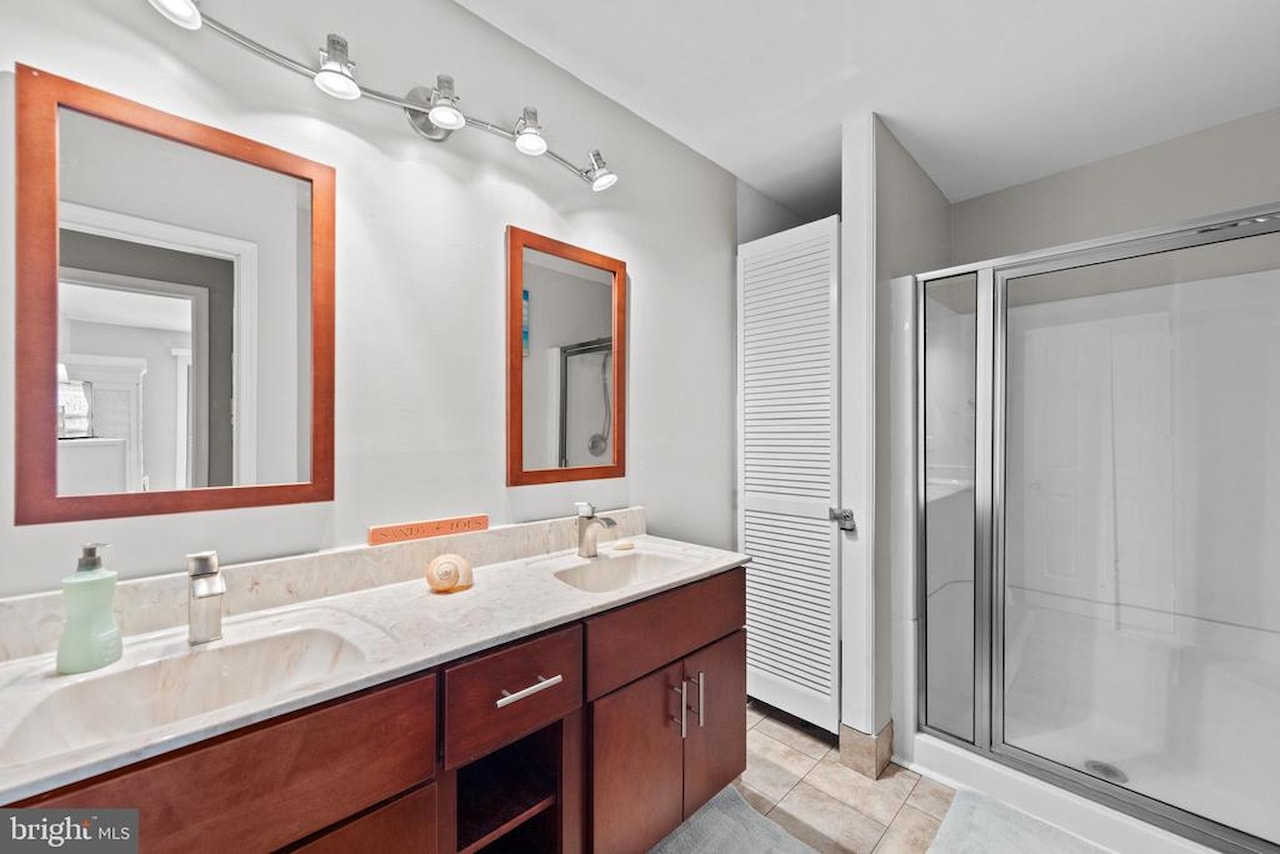Club Ocean Villas II Real Estate for Sale - 105 120th St #18A in Ocean City Photo 14