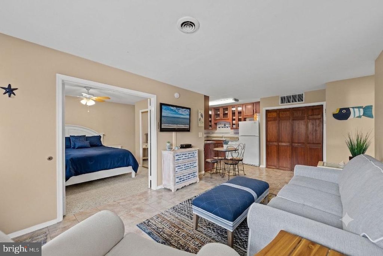 Club Ocean Villas II Real Estate for Sale - 105 120th St #18A in Ocean City Photo 3